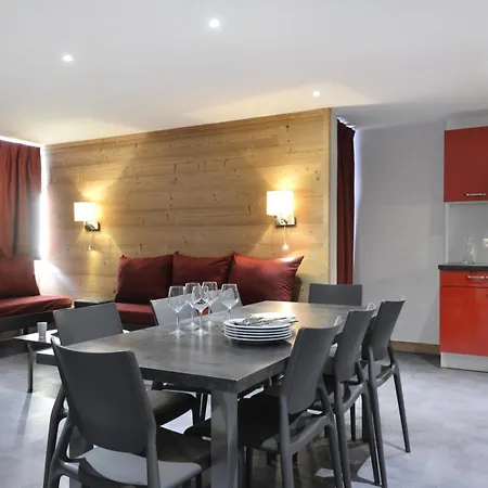 Saint Jacques A - 3 Pieces Pour 8 Personnes 34 Macot-la-Plagne
